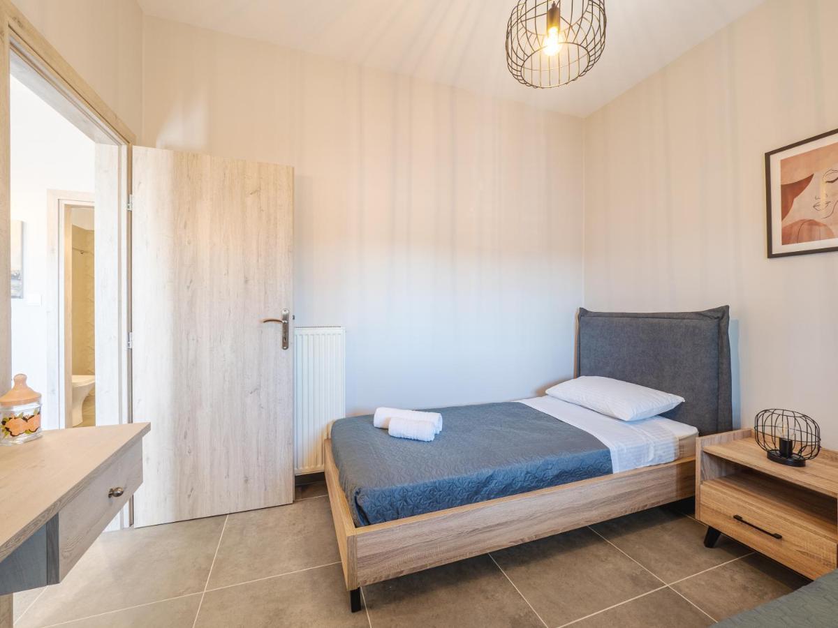 M&K - Maria'S Stylish Apartment Near Alykes Beach Corfu  Buitenkant foto