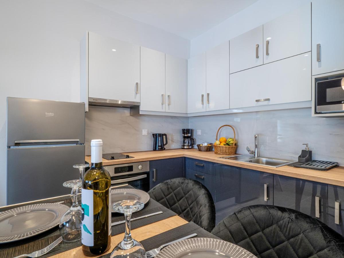 M&K - Maria'S Stylish Apartment Near Alykes Beach Corfu  Buitenkant foto