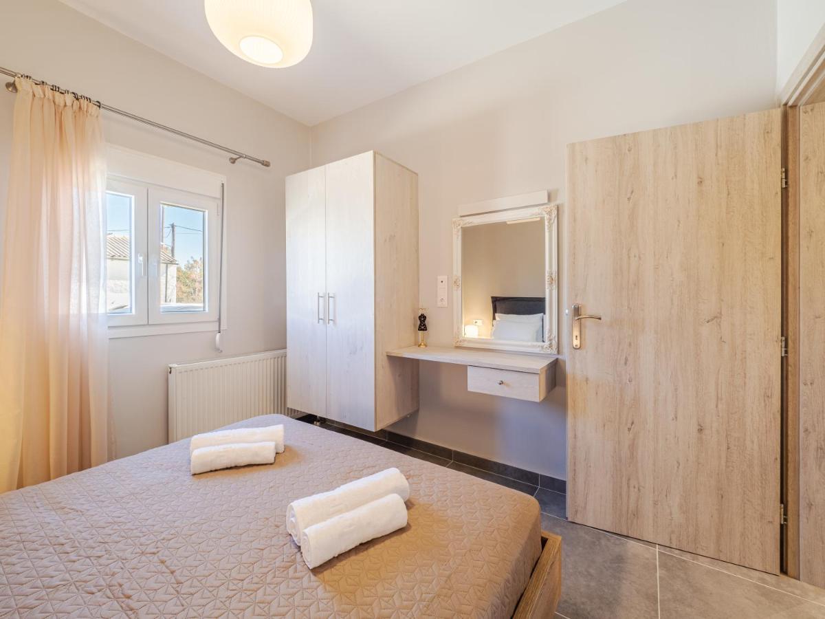 M&K - Maria'S Stylish Apartment Near Alykes Beach Corfu  Buitenkant foto
