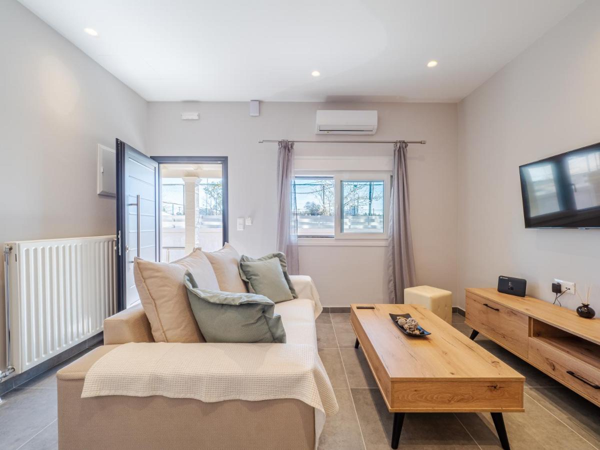 M&K - Maria'S Stylish Apartment Near Alykes Beach Corfu  Buitenkant foto